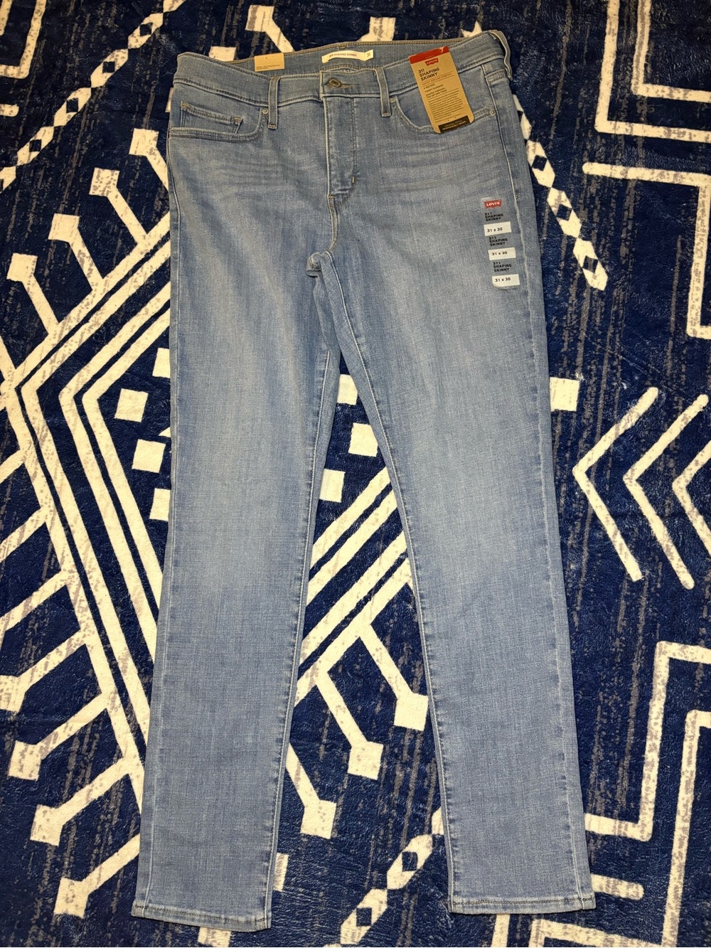 Levi's Women's 311 Shaping Skinny Jeans - Light Blue 31 x 30